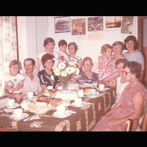 Helma e Erica com familiares